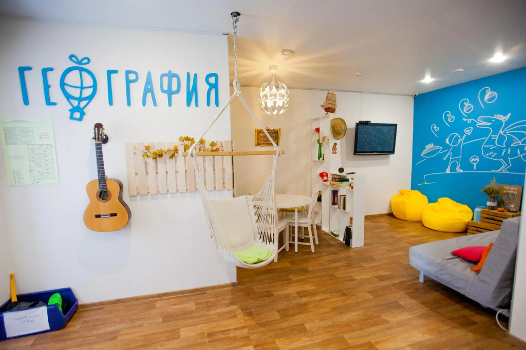 Отель География — фото