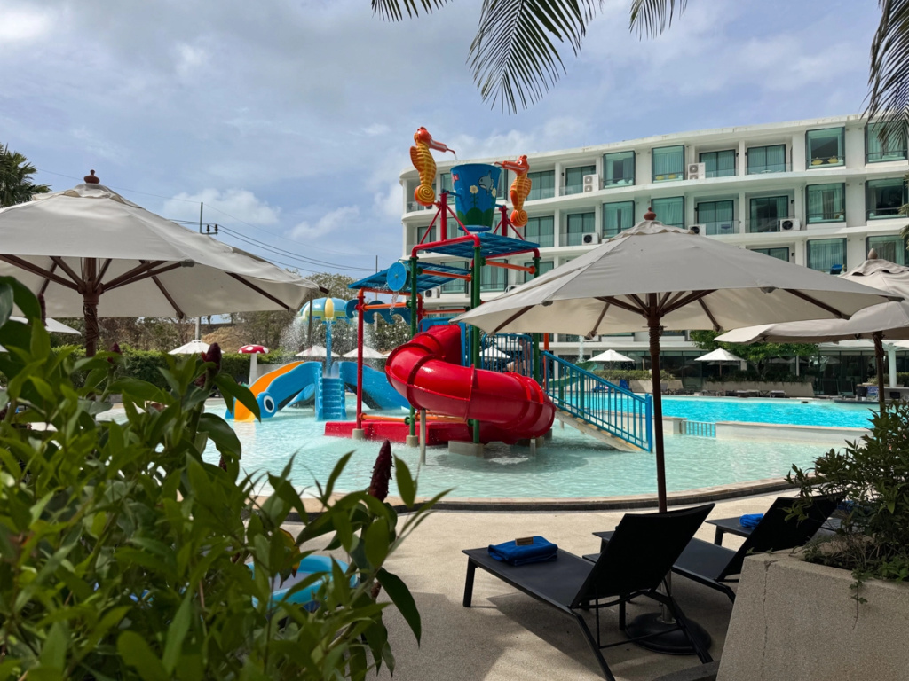 2Bdr La Vita Rawai Naiharn Beach Flat