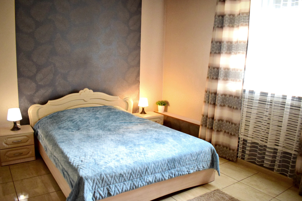 Double Suite (full double bed)