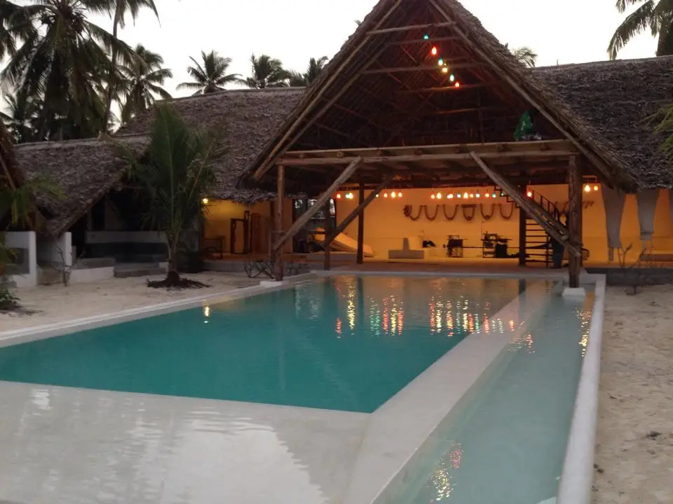 Курортный отель Nur Beach Resort — фото