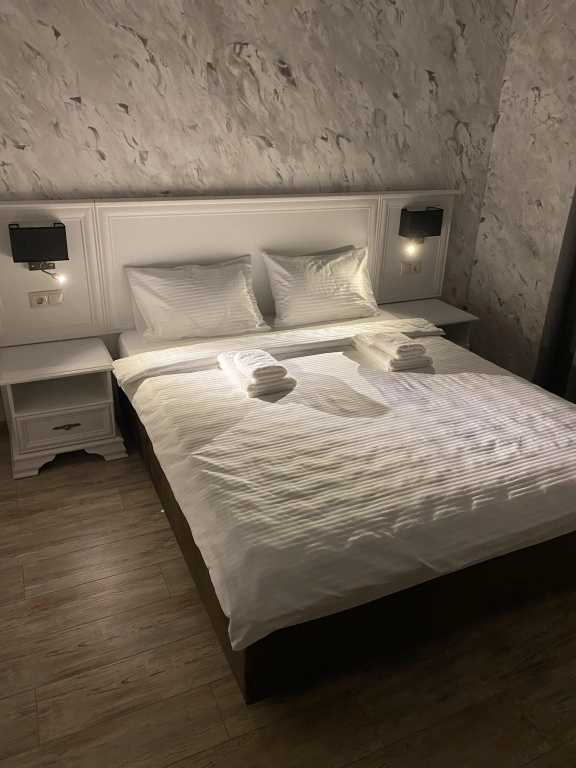 Premiere Hotel Room Type - Double room full double bed