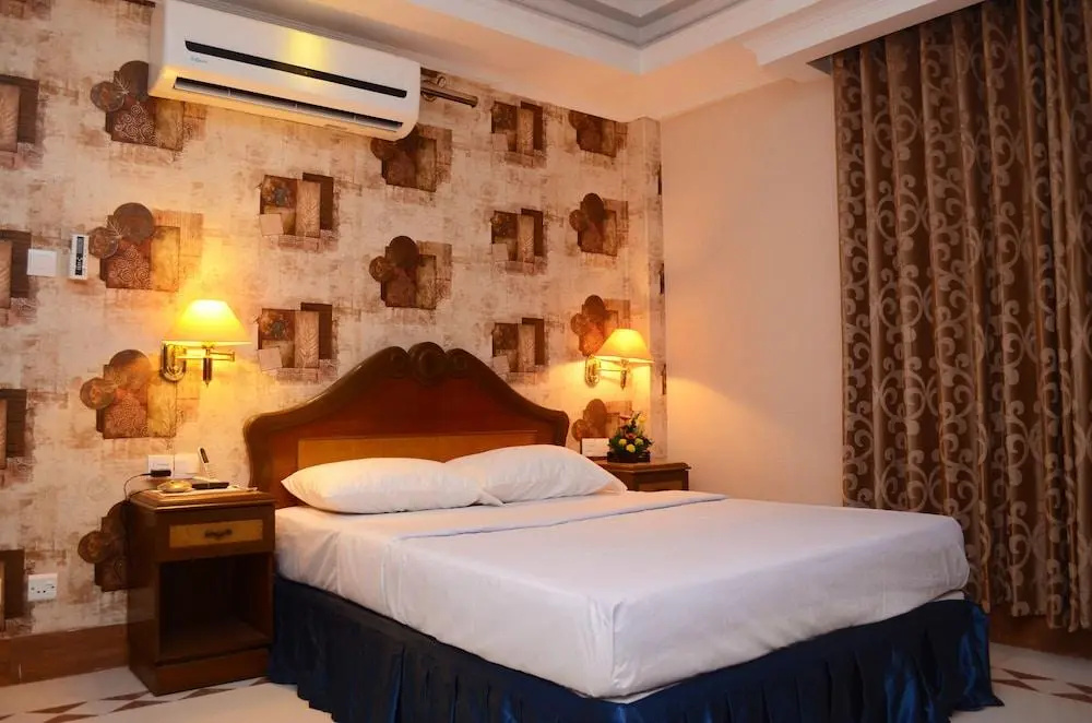 Deluxe Double room (full double bed)