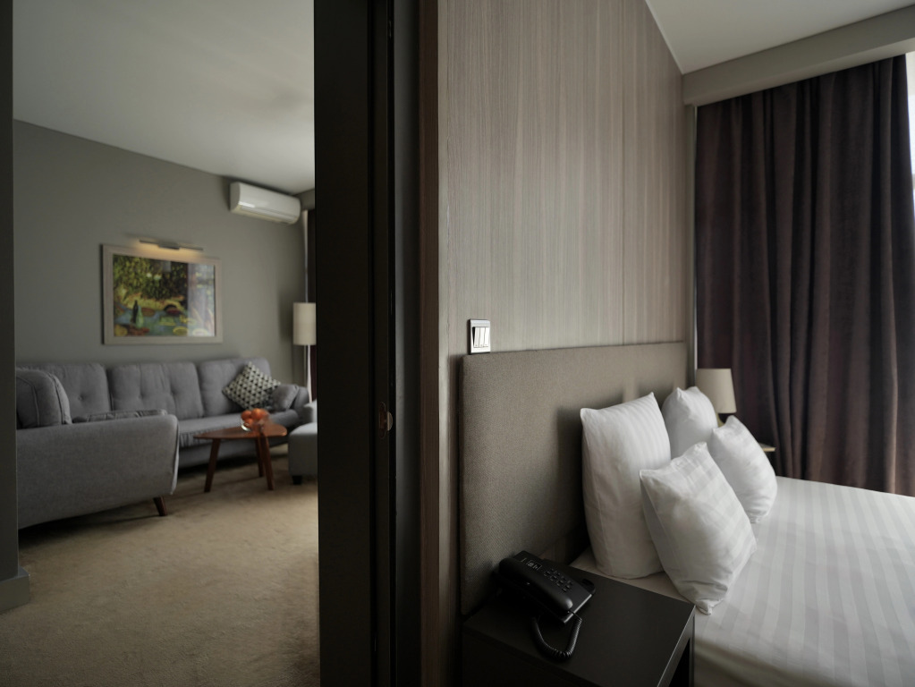 Двухместный люкс Grand с балконом двуспальная кровать в Abaash Hotel Afon