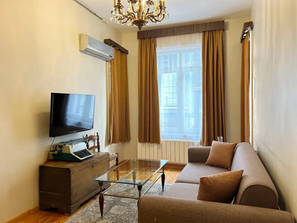 Апартаменты 3 Bedroom with local charm in Galata — фото
