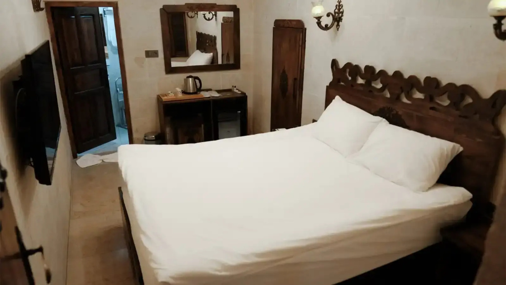 Standard Double room with balcony and with view (full double bed)
