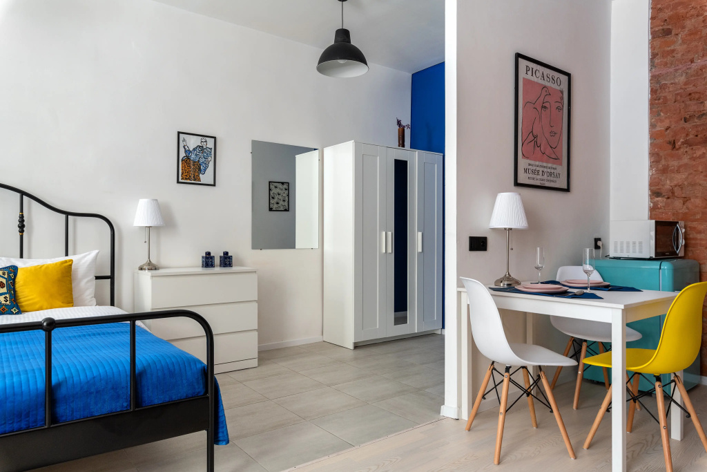 Отель Апартаменты Sergeew Apartments Авторский комфорт у Набережной в Санкт-Петербурге