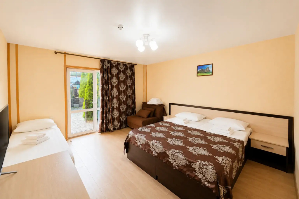 Classic Quadruple room