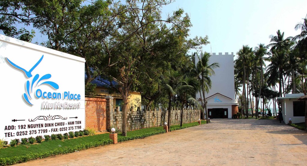 Ocean Place Mui Ne Resort Hotel