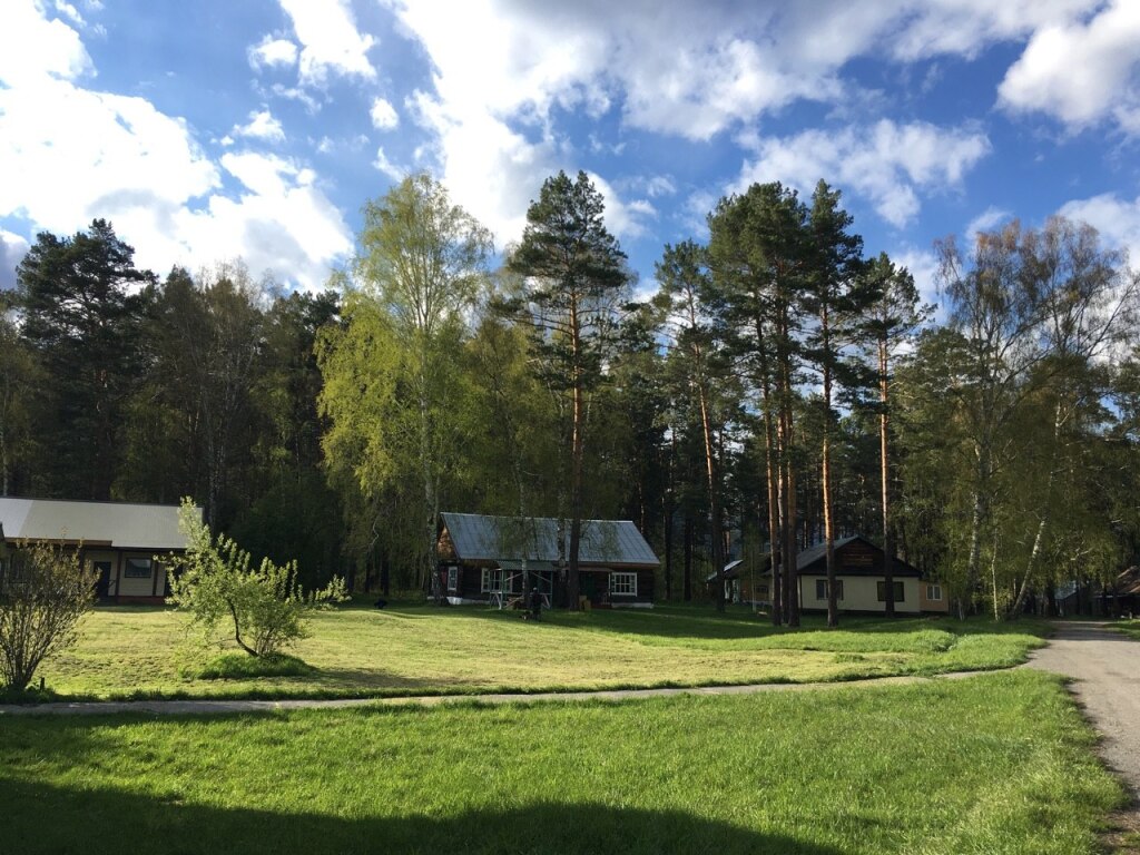 горный орленок лагерь в горном алтае. горный орленок лагерь в горном алтае. лагерь горный орленок алтай. детский лагерь орленок в горном алтае. горный орлёнок лагерь в горном алтае.