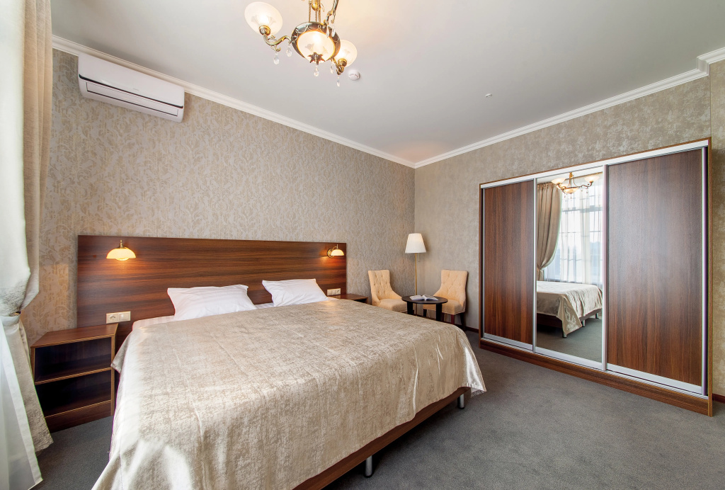 Меблированные комнаты D Hotel — фото