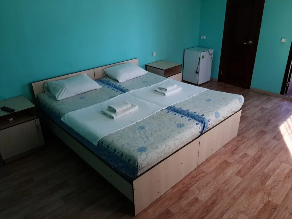 Коттедж Дуплекс с балконом и рядом с пляжем в Sea Breeze