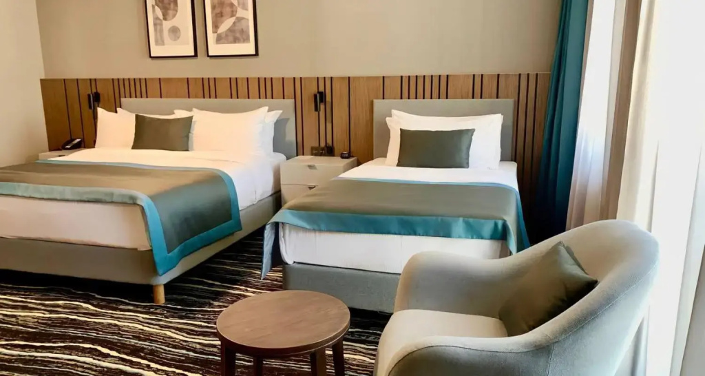 Vladikavkaz Park Hotel Room Type - Standard Double room with balcony and with courtyard view twin beds