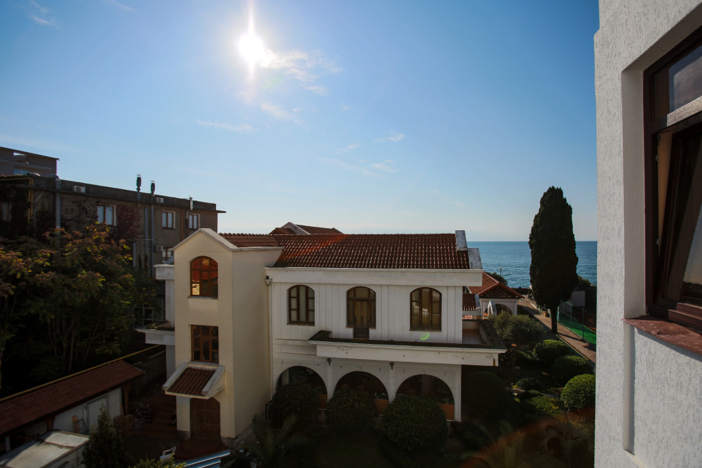 Family Double room with balcony (full double bed)