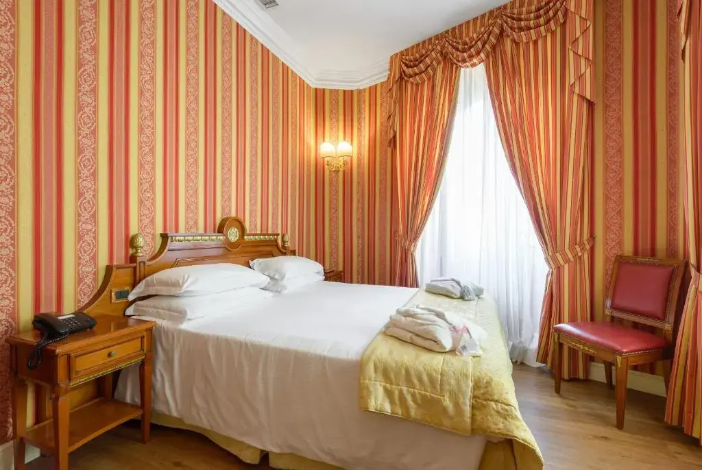 Superior Double room (full double bed)