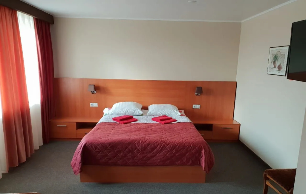 Double Junior Suite with balcony and with view (full double bed)