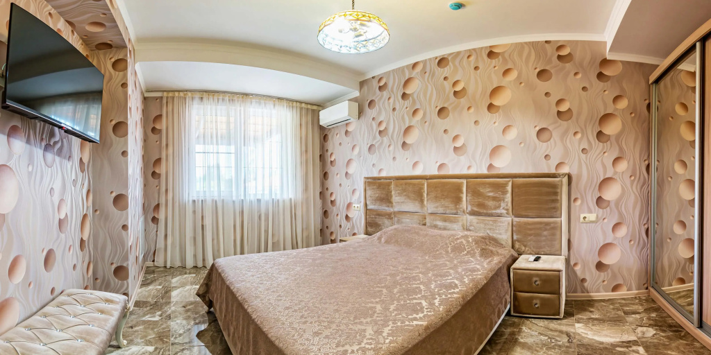 Double Suite (full double bed)