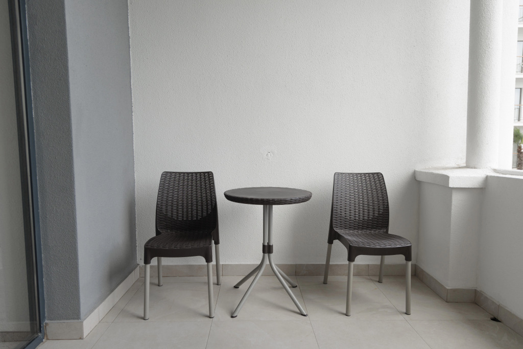 Двухместный номер Стандарт с балконом и с видом на море двуспальная кровать в Нарт