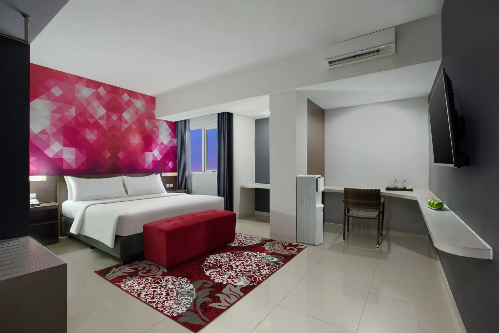 Deluxe Double room (full double bed)