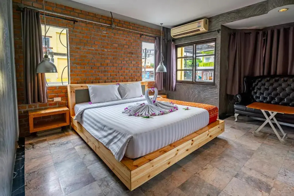 Superior Double room (full double bed)