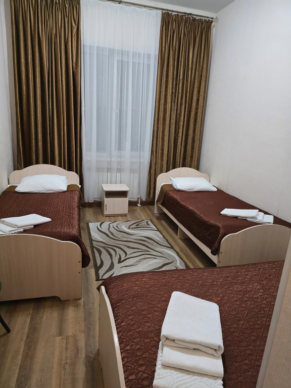 Трёхместный номер Standard с видом на внутренний двор в Оазис