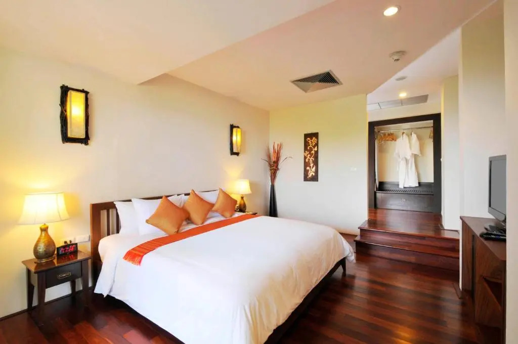 Двухместные студия Coral Deluxe с балконом двуспальная кровать в Phi Phi Holiday Resort – SHA Extra Plus