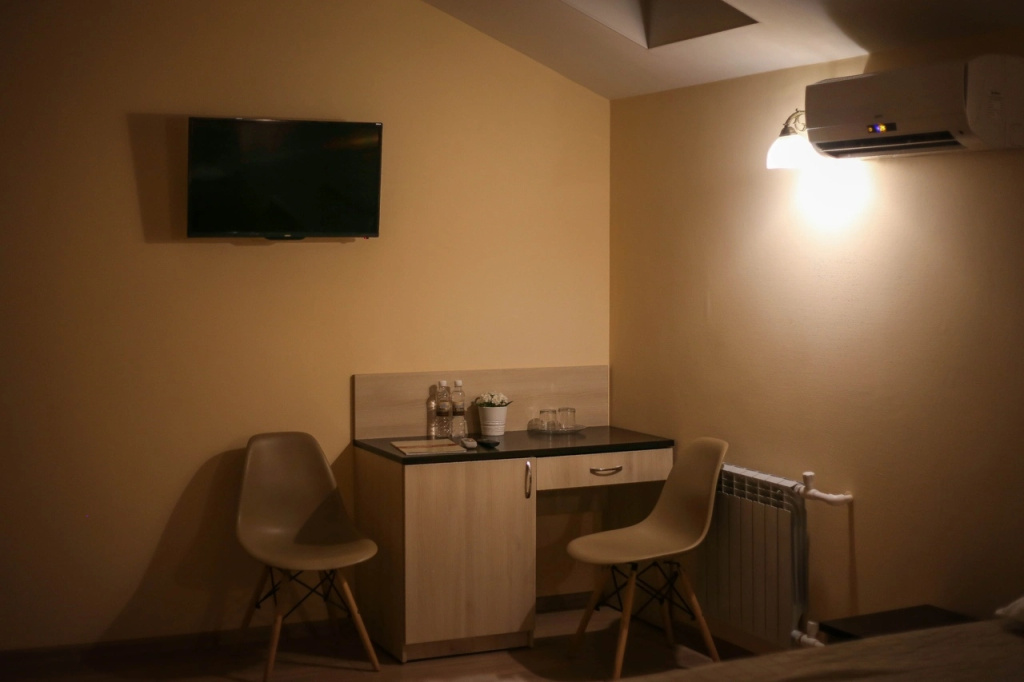 Economy Triple room