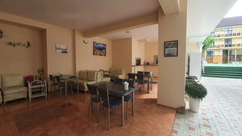 Hotel photo 8