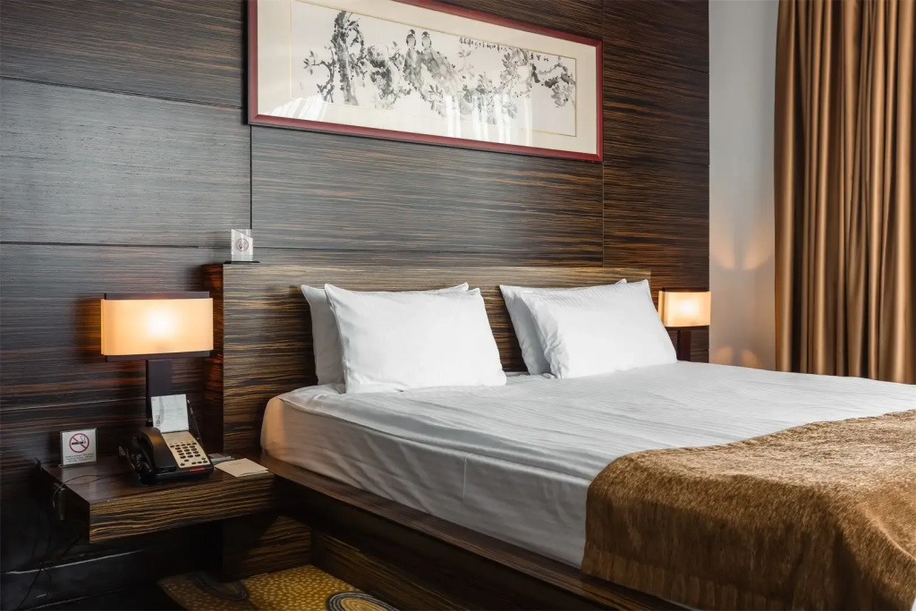 SAYEN Hotel Room Type - Deluxe Double room full double bed