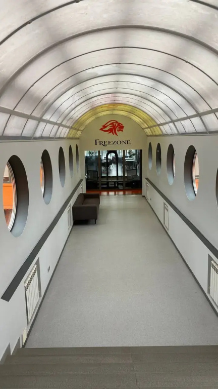 Lobby & Reception