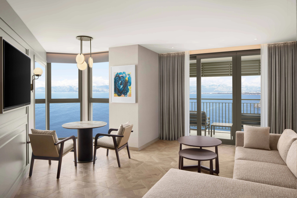 Mediterranean Double Suite with sea view (full double bed)