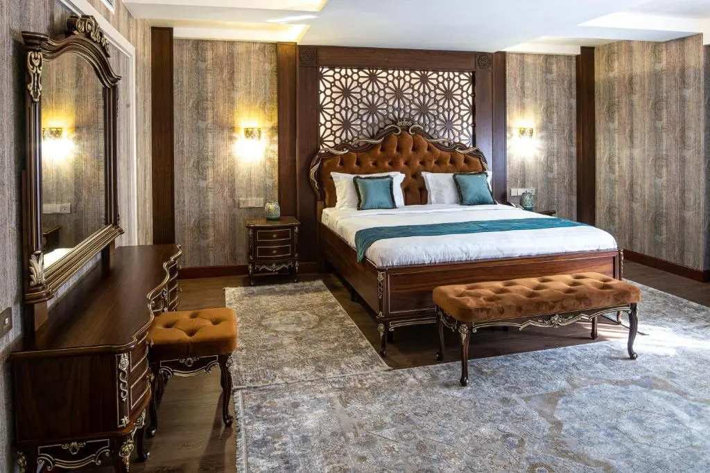 Double Suite (full double bed)