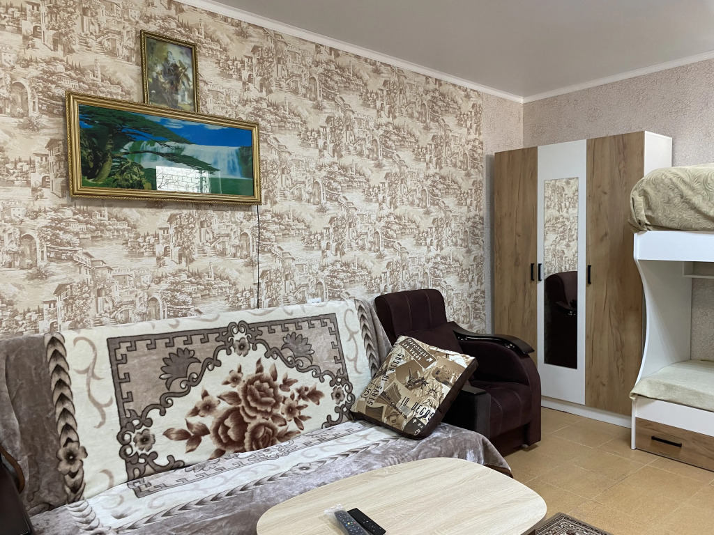 Четырёхместный семейный номер Superior с видом на внутренний двор в Holiday Home