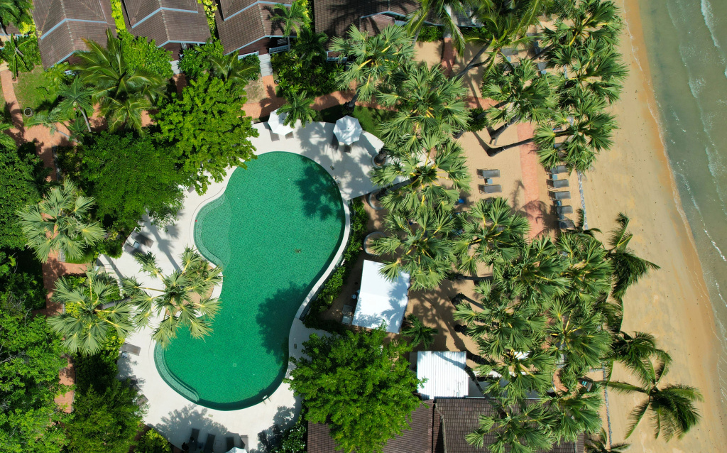 Курортный отель Paradise Beach Resort by Variety Hotels — фото