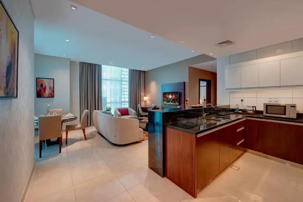 2 Bedrooms Apartment with canal view