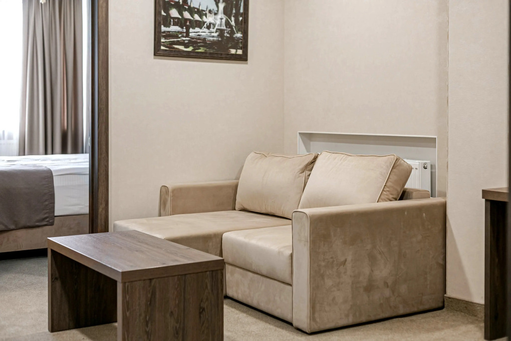 Двухместный люкс семейный с 2 комнатами двуспальная кровать в Кристалл