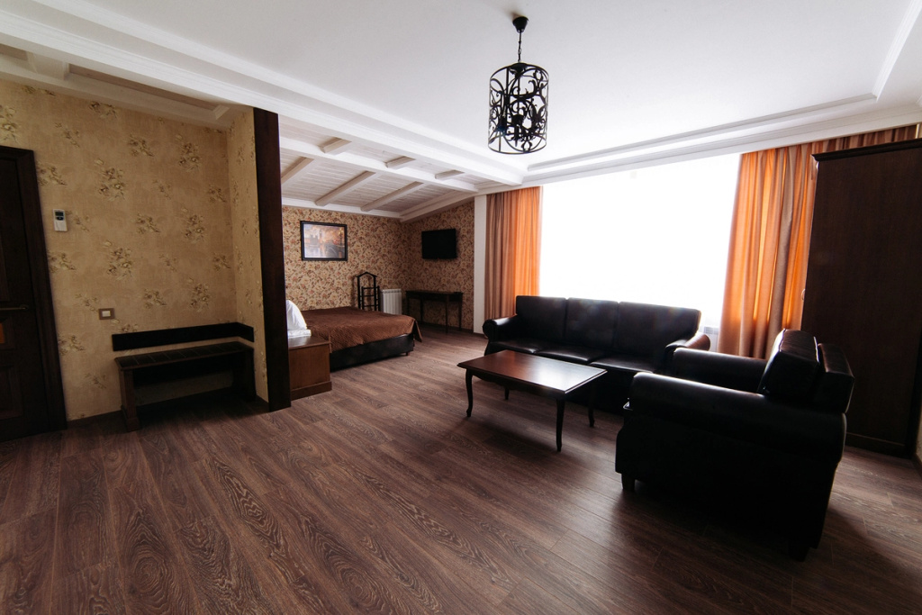 Superior Double room (full double bed)