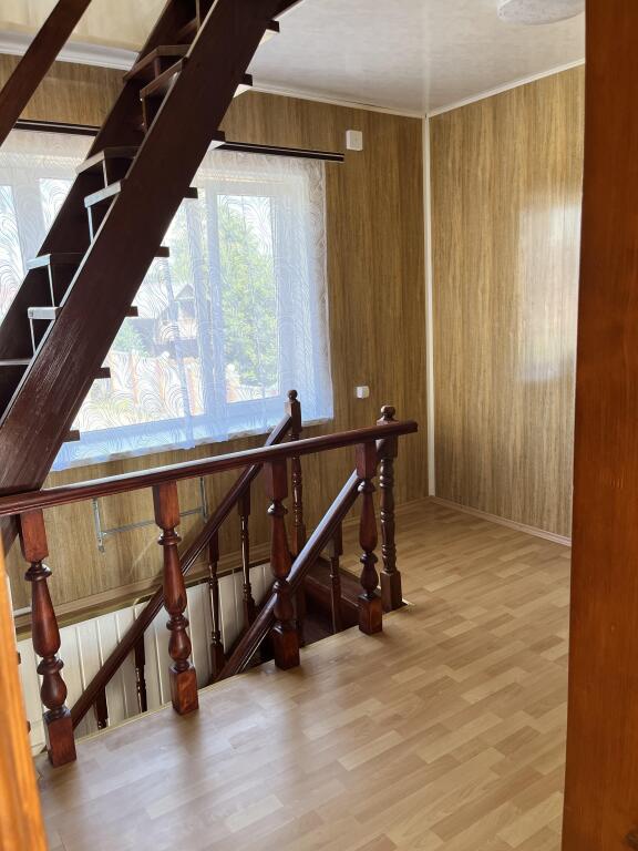 Двухместный коттедж Дуплекс с балконом и с видом на озеро двуспальная кровать в Домик-шале Гости Селигера