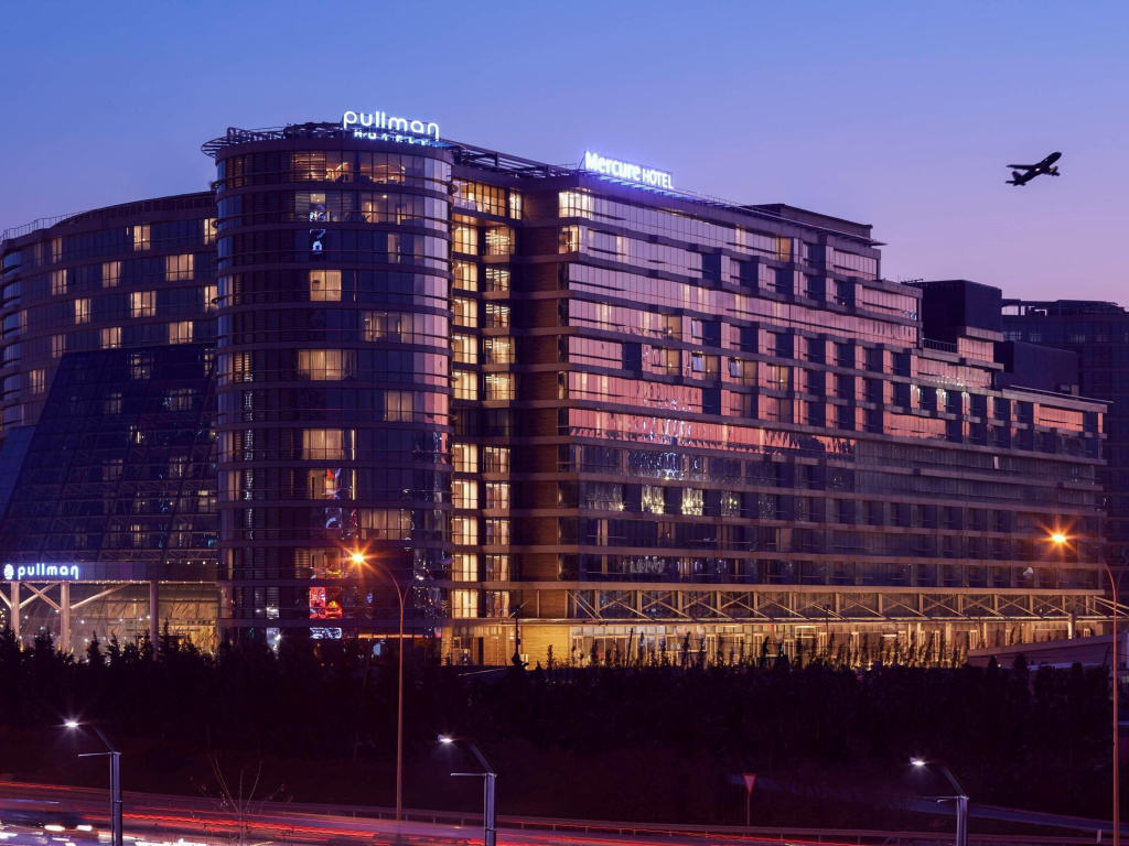 Pullman Istanbul Hotel & Convention Center - 4