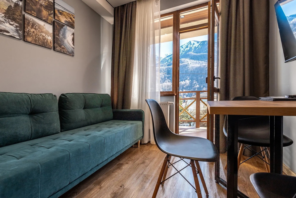Regul Apart-hotel Room Type - Deluxe Double room with balcony and with view full double bed