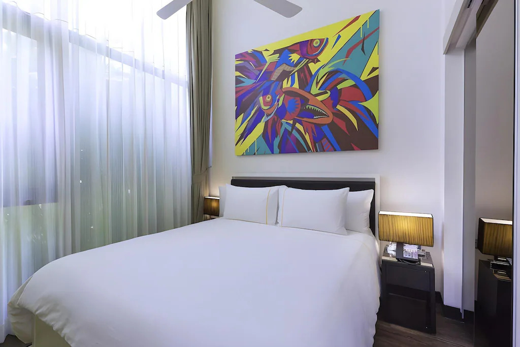 Двухместный люкс c 1 спальней с балконом двуспальная кровать в Отель Cassia Phuket, part of Banyan Group