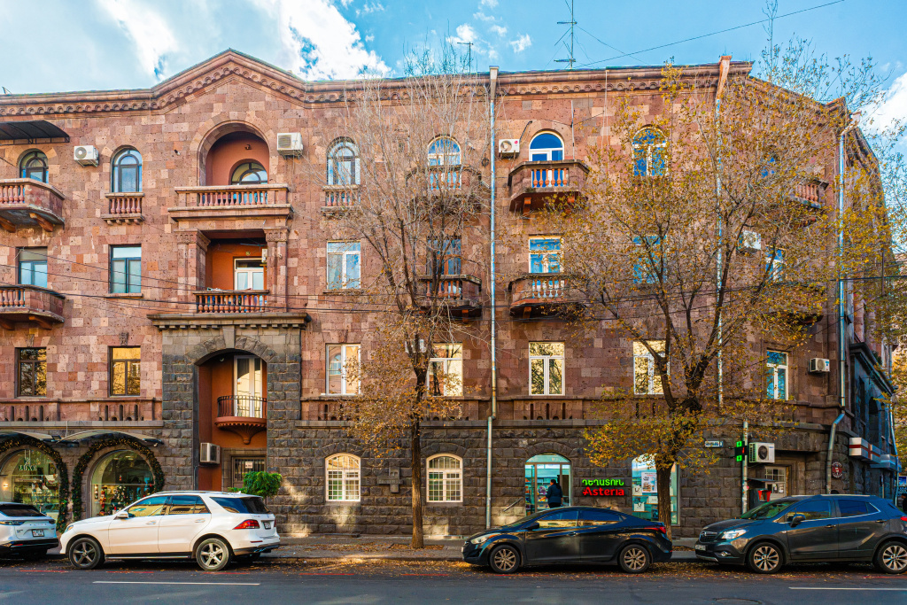 KeyGo #0107, 1 Bedroom, City Center Apartments