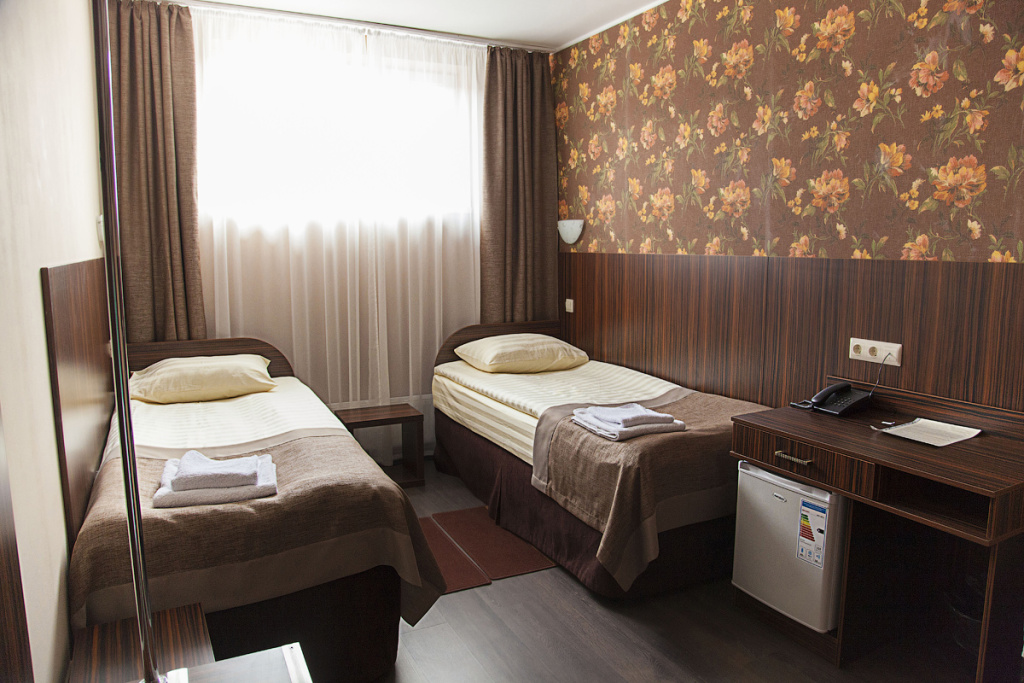Arl Hotel Room Type - Standard Double room twin beds