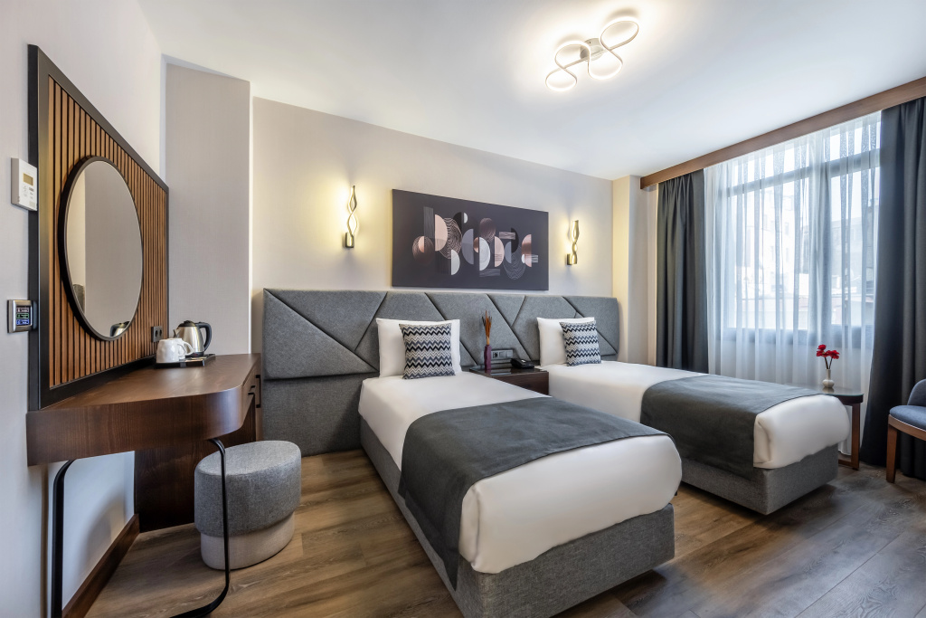 Superior Double room (full double bed)