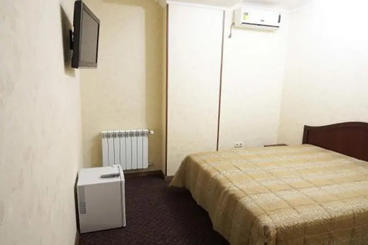 Economy (No window) Double room (full double bed)