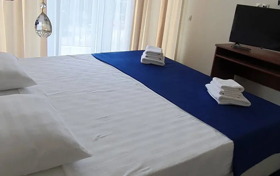 Standard Building 1 Double room with balcony (full double bed)