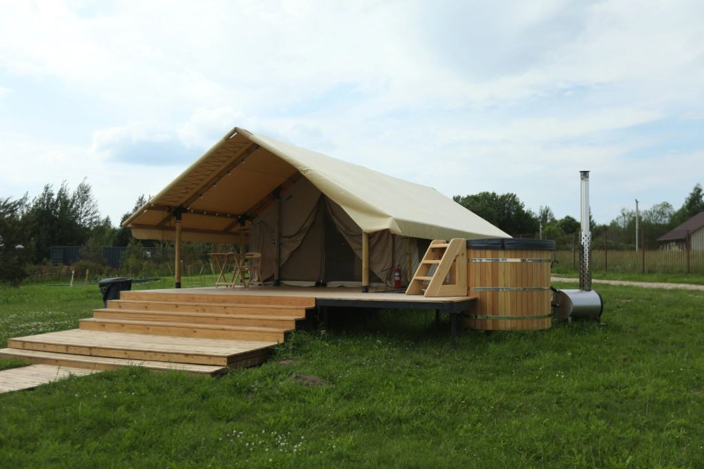 Zakaty Seligera with Furako Double Lodge with lake view (full double bed)