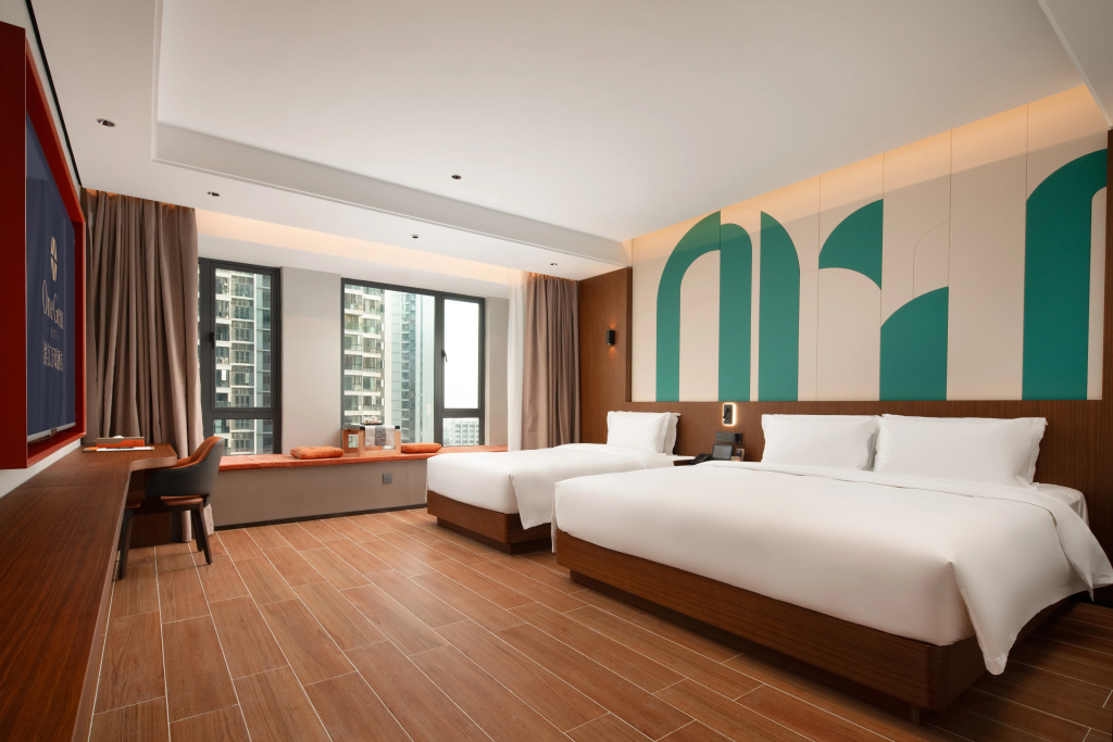Standard Quadruple Family room with city view