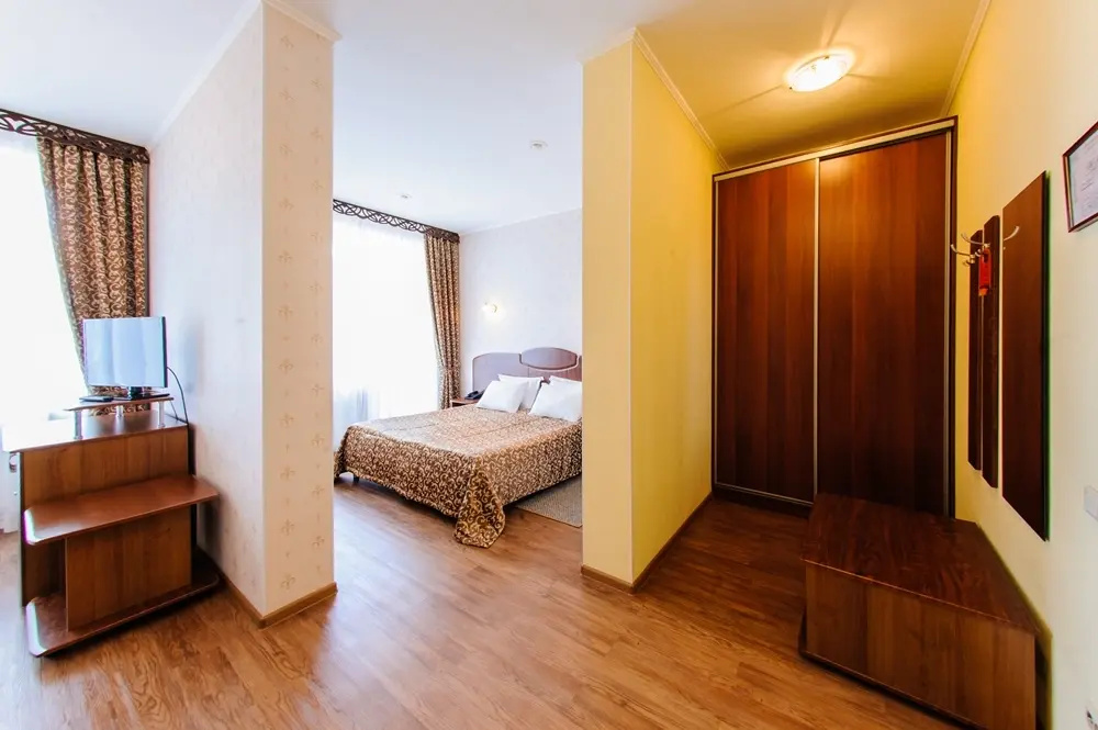 Almaz Hotel Room Type - Standard Double room with balcony and with view full double bed