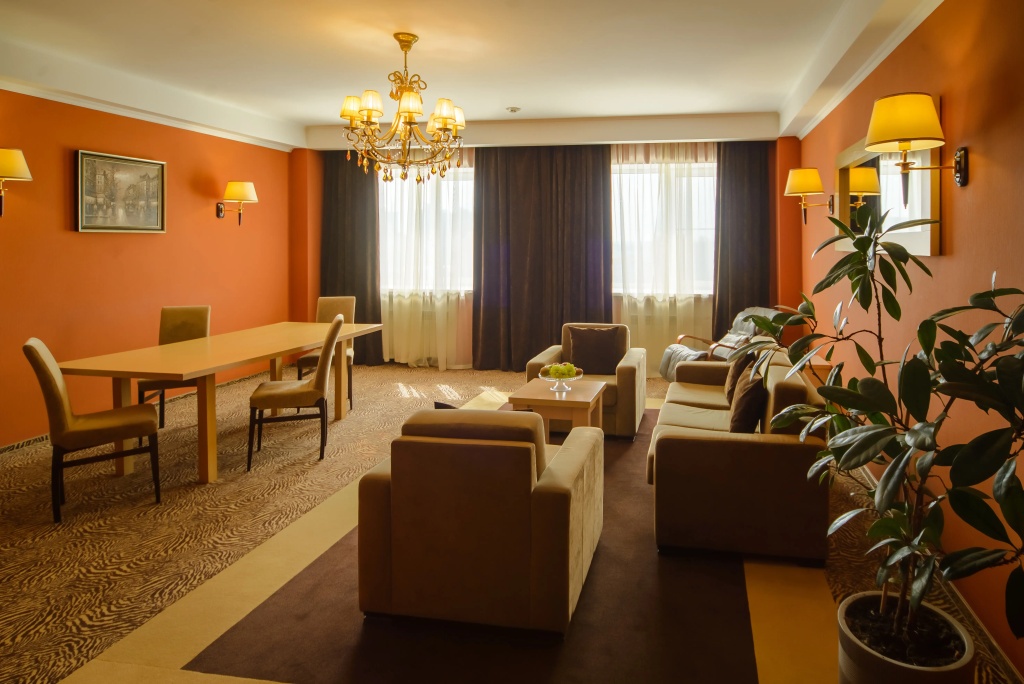 3 Bedrooms Superior Double Suite (full double bed)