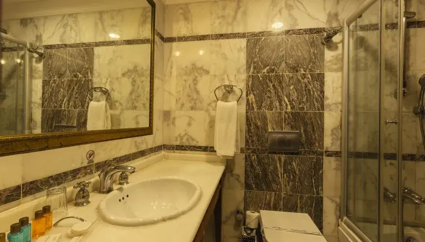 Acra Special Class Hotel - Chambres